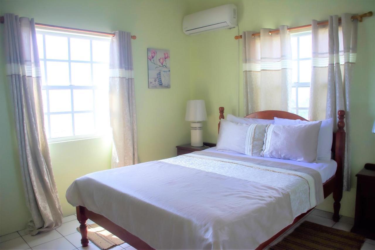 Silver View Apartments St. George's ภายนอก รูปภาพ