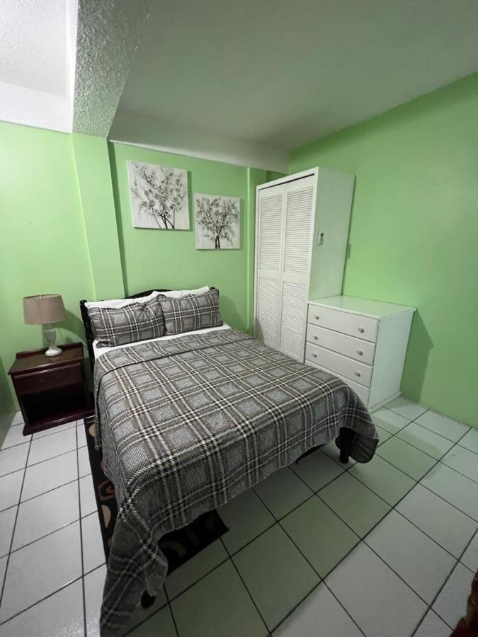 Silver View Apartments St. George's ภายนอก รูปภาพ
