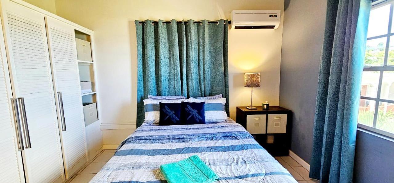 Silver View Apartments St. George's ภายนอก รูปภาพ