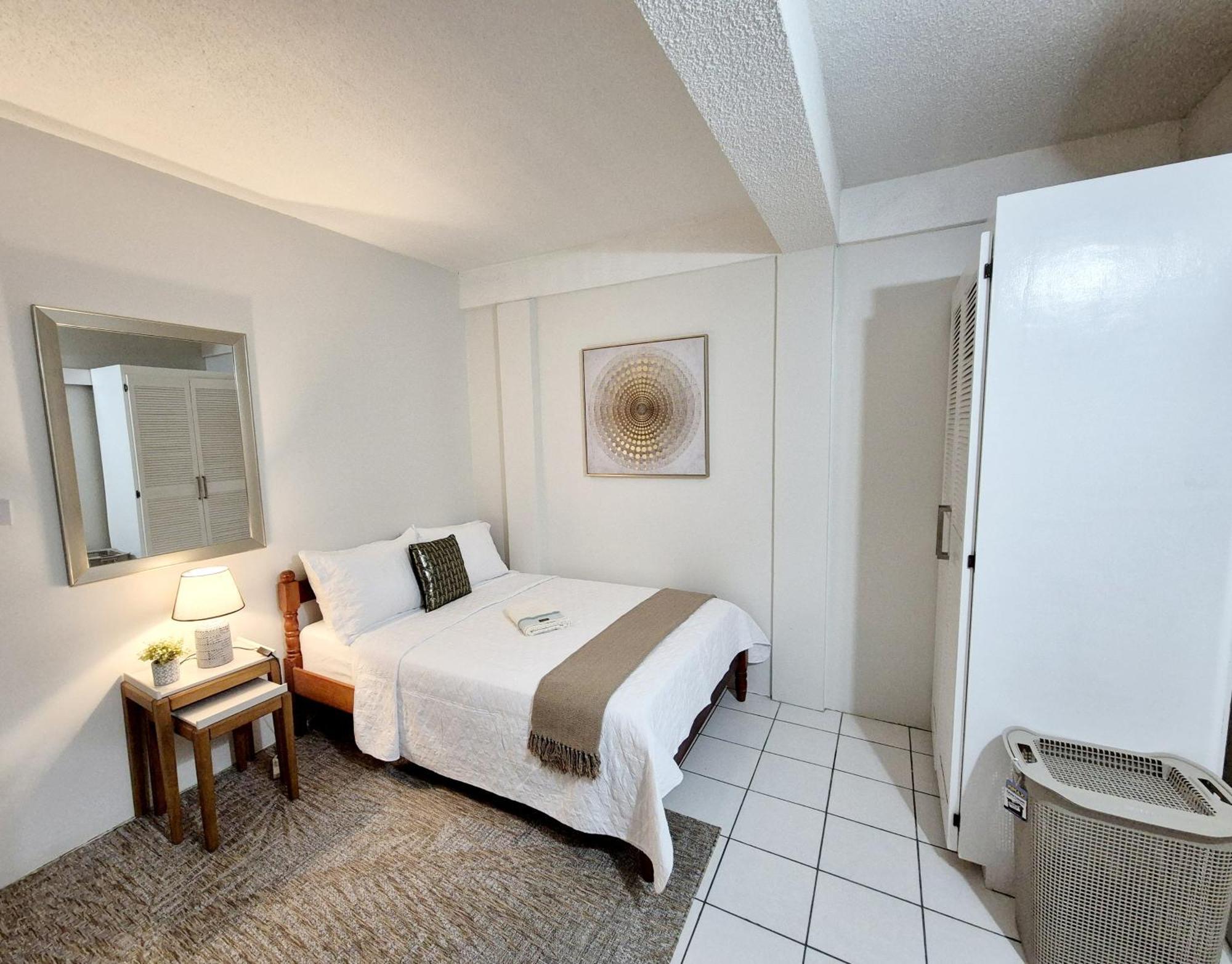 Silver View Apartments St. George's ภายนอก รูปภาพ